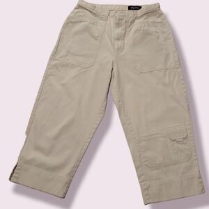 𝅺xhilaration Cream Color Loose Fit Lightweight Cotton Capri. Size 5